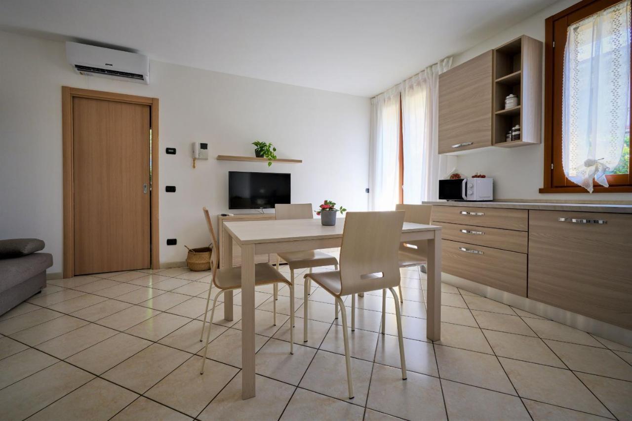 Apartamento La Casa Dei Tigli - Bilocale Con Taverna E Giardino Gorgonzola Exterior foto